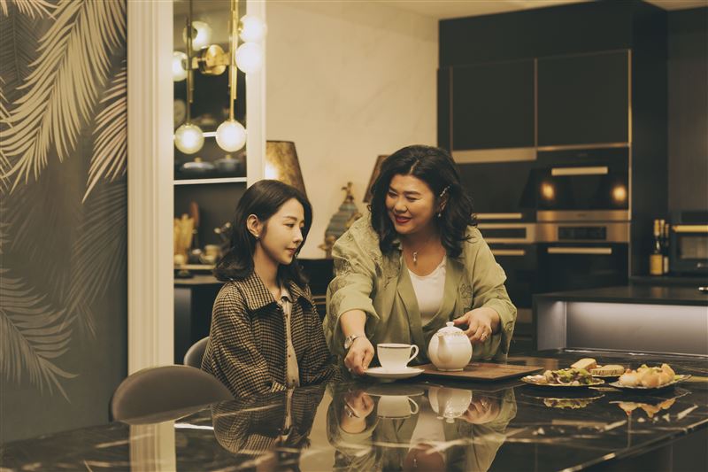 邵雨薇被爆太難搞！林美秀驚吐「激發我的黑暗面」爭鋒相對超緊繃