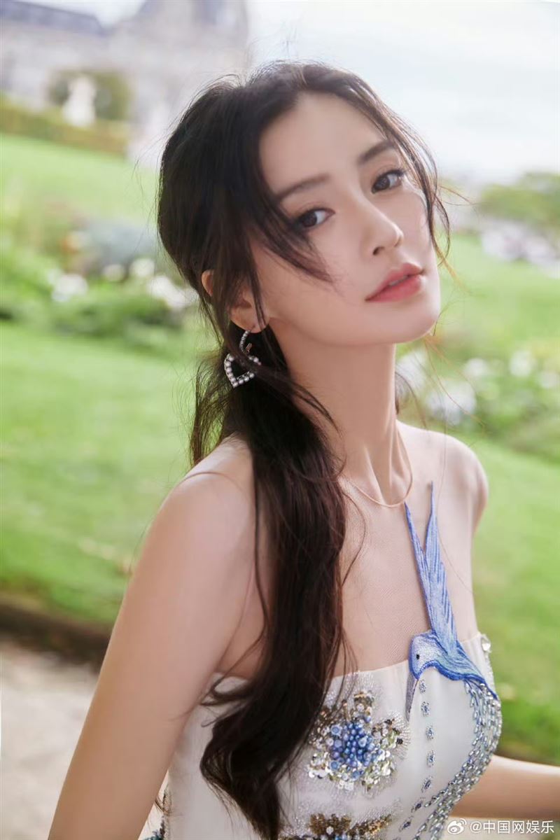 看Lisa瘋馬秀慘了！Angelababy「疑走流程封殺」    微博淪陷發文被刪光