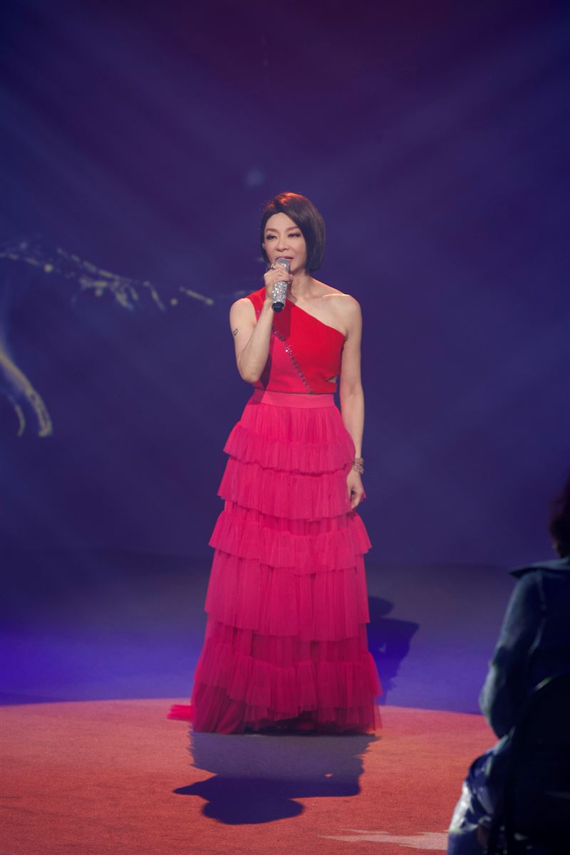 張清芳戰友回來了！出道38年驚人狀態曝　方芳芳：老天欠她一個公道