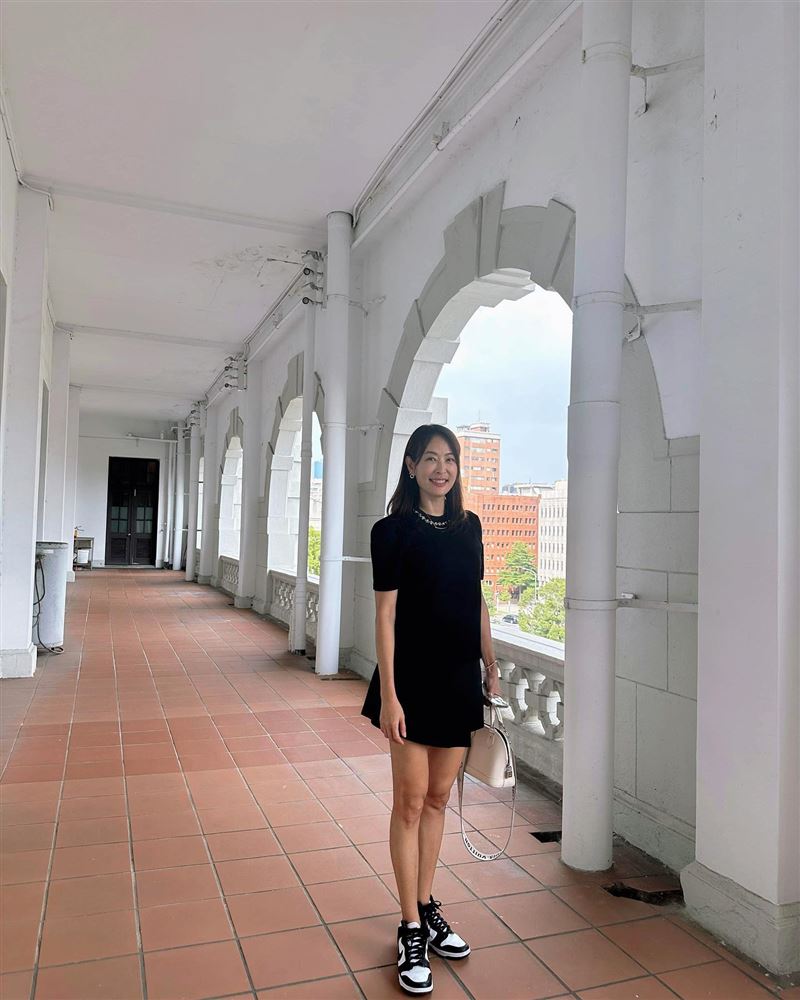 被點名愛國女神!賈永婕現身總統府 祝福生日快樂網全嗨翻