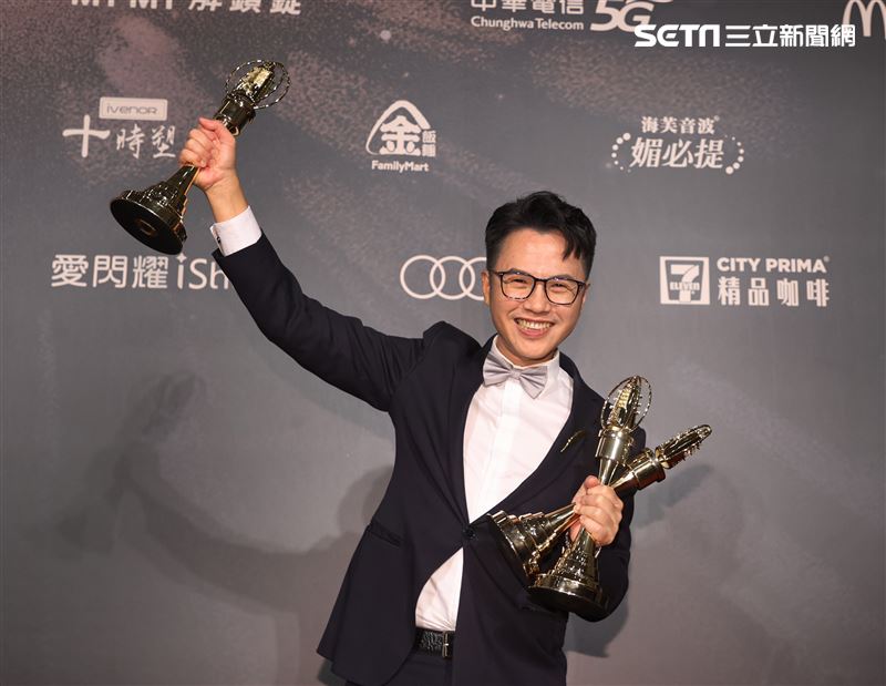 廣播金鐘／爸爸離世1週年！旅遊作家溫士凱最狂「奪3獎」82歲媽媽哭了