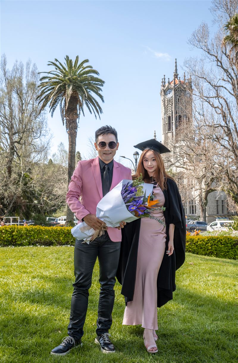 岑永康「20歲高顏值女兒」大學畢業了！逃避面對嫁女心境