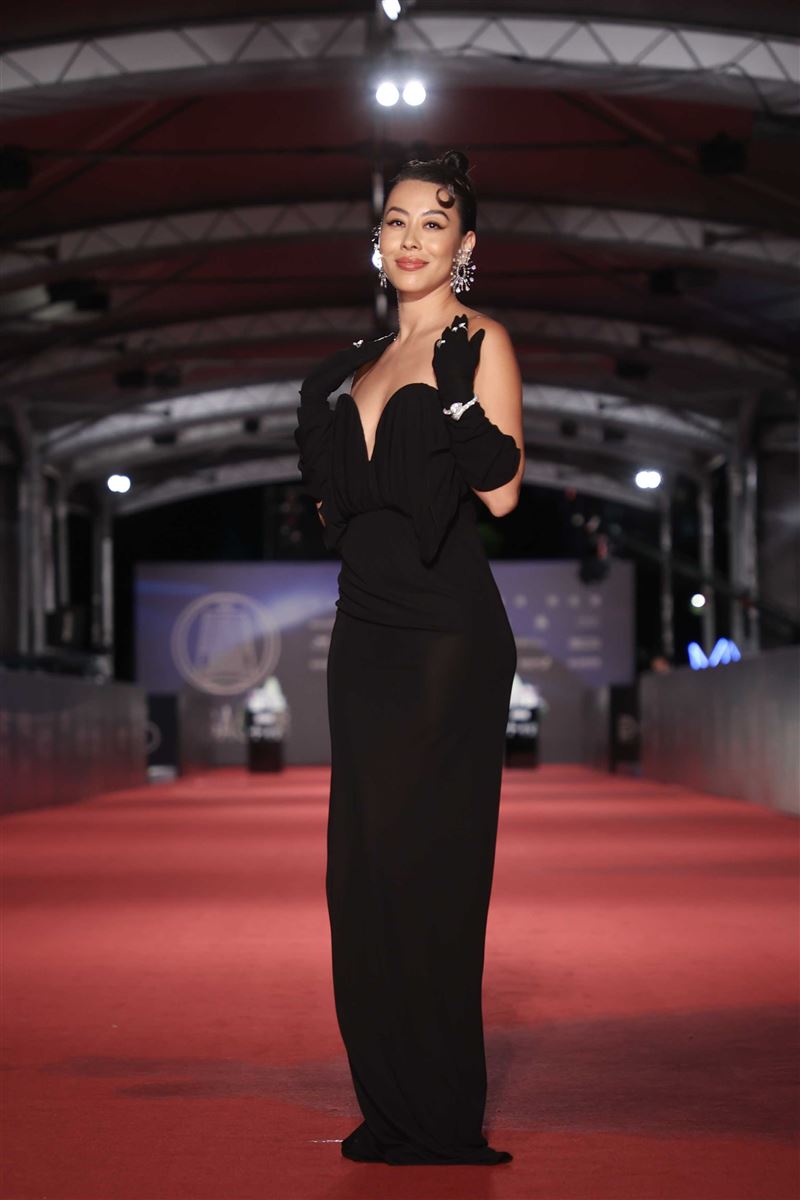 金鐘紅毯五美／Sandy當媽尺度升級　郭書瑤封奶改露「這部位」辣翻