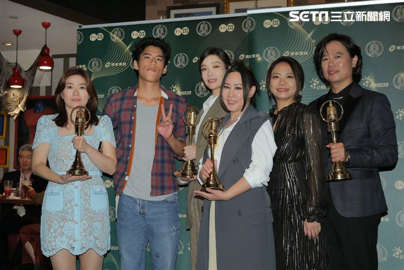 金鐘慶功／蔡淑臻冷靜奪獎！製作人洩《女外科》第2季「開拍時間」