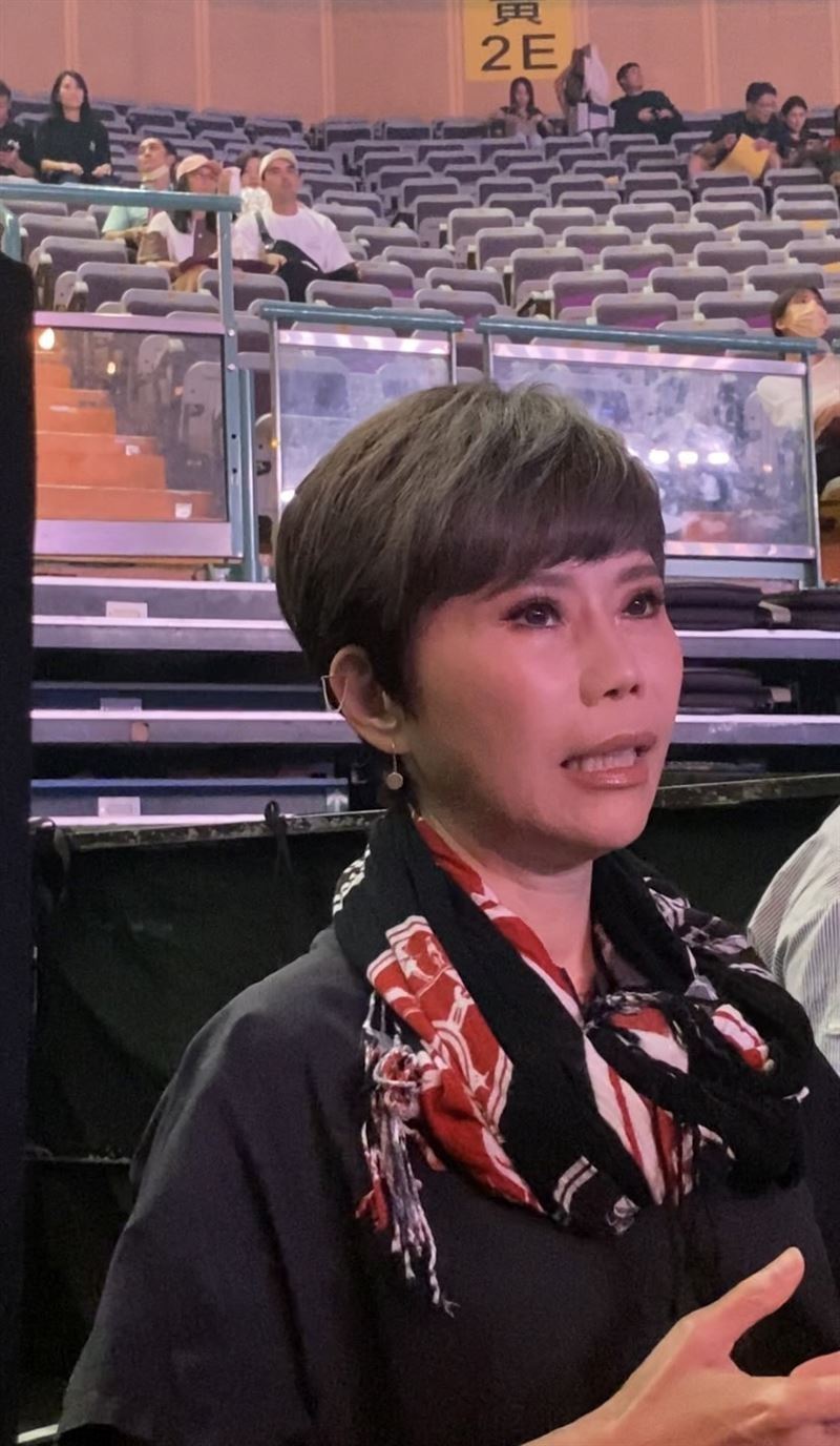 才認失明病情惡化!詹雅雯直播曝將宣布「重大消息」 公布未來下一步