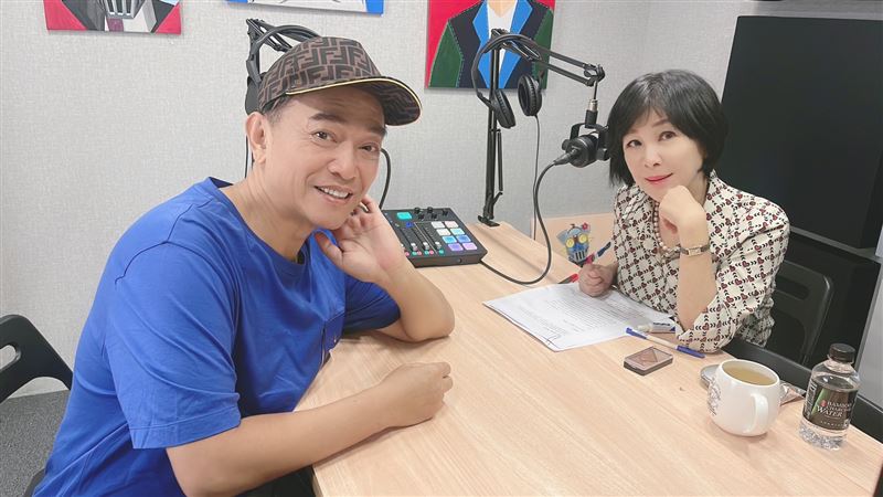 吳淡如曝87歲父「疑有第二春」曬照戳破真相!她擔心是「粉紅專業集團」