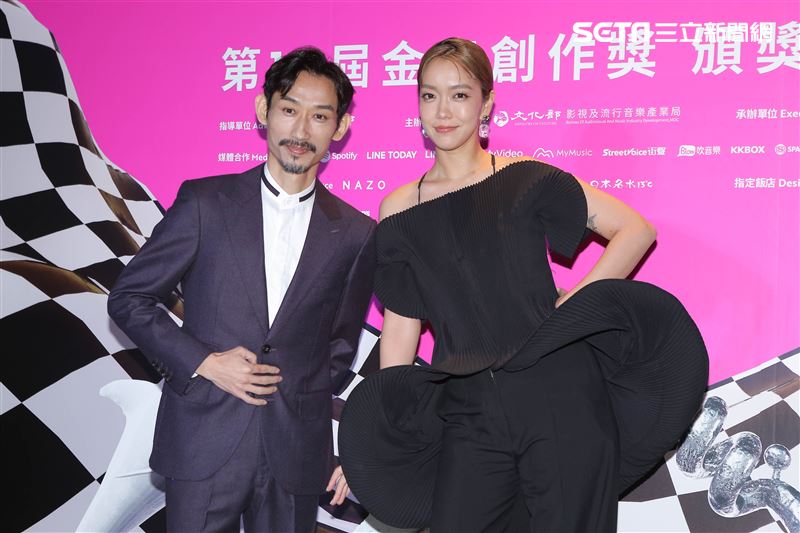 大霈目擊金音頒錯獎！陳竹昇虧妳敢回來哦　高EQ笑笑回應被讚翻