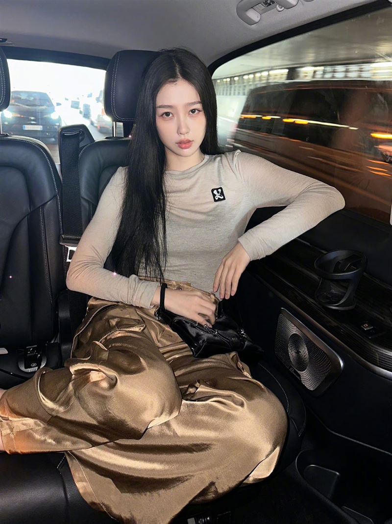 虞書欣表演爆意外！遭雷射筆「惡意掃射」險失明　畫面曝光網氣炸