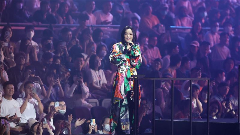 徐佳瑩開唱嘉賓超大咖！一登台全場嗨翻　混合兩人經典歌重新編曲超好聽