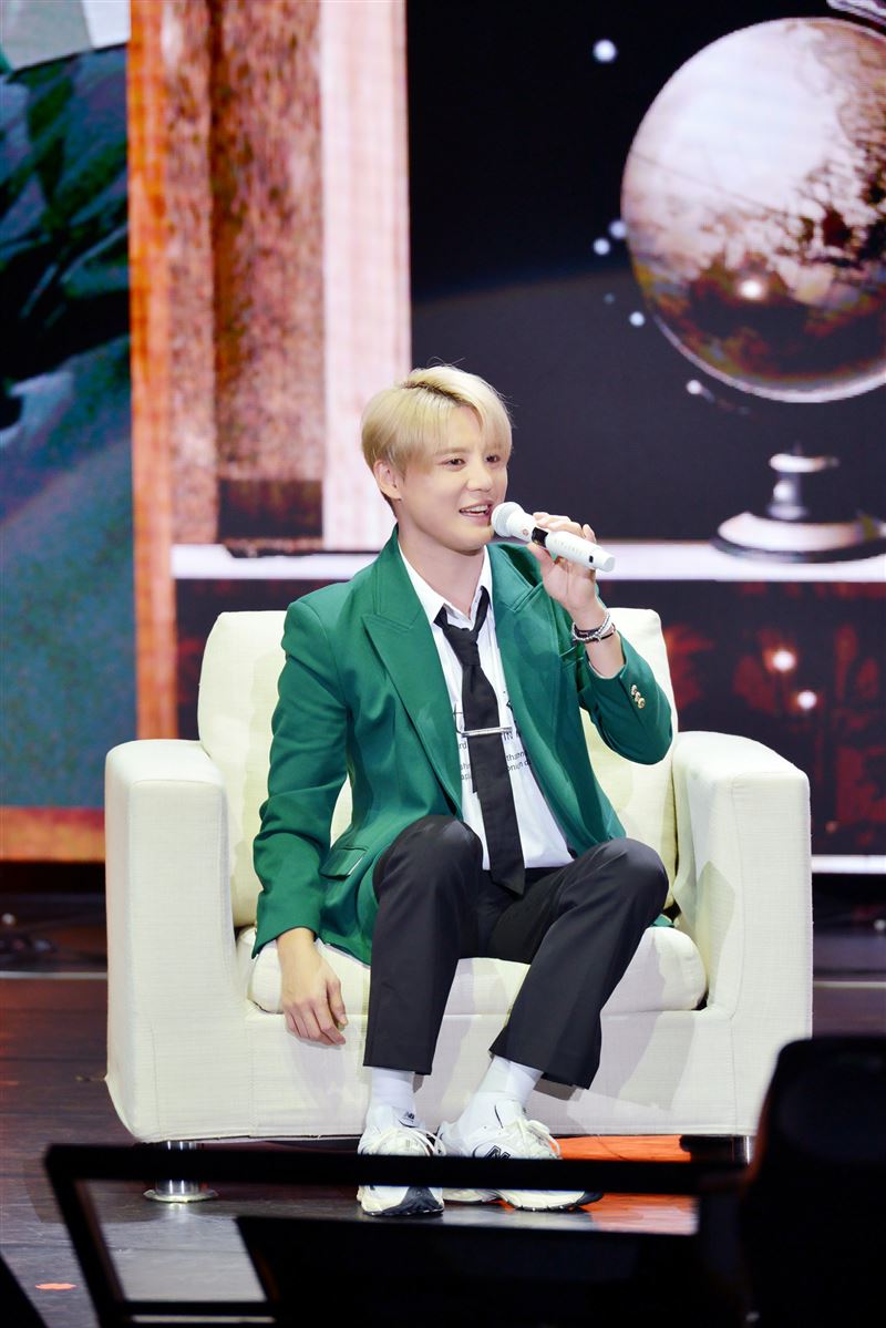 金俊秀虧粉絲能另有所愛！ 台上秀屁股緊實度    1位特別嘉賓出現超爆淚