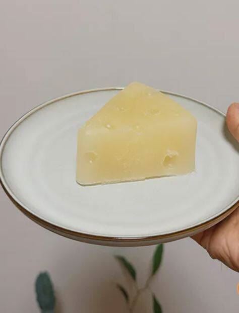 真的是「嘉明的味道」...網紅「收19人精液」做洨蛋糕　直播開吃說感言