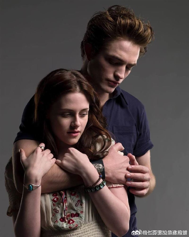 《暮光之城》將重拍？導演「鬆口男女主角人選」　網一面倒不支持