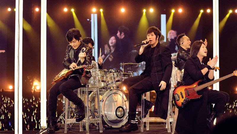 傳習近平子弟兵操盤「查假唱」！懲五月天不挺一個中國