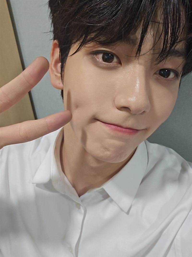 因KARA有歌手夢!TXT秀彬「盼到偶像來看演唱會」 粉絲紛紛祝賀