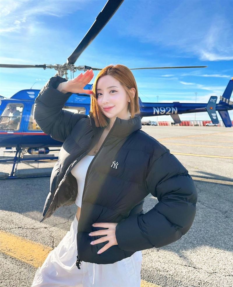 DJ SODA合體蔣萬安信義區嗨自拍狂誇：︁第一次見到這麼帥氣的市長！