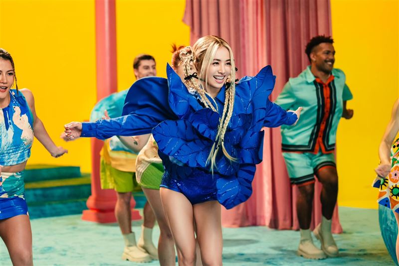 蔡依林年末驚喜!最新聯名商品曝光 粉絲嗨爆:衝一波