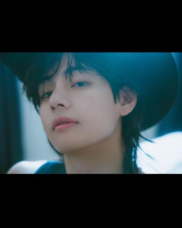 BTS V公開平頭照！入伍倒數一天　道別粉絲：去去就回