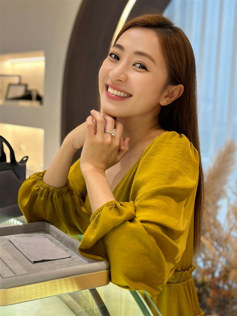 37歲女星「腦動脈瘤破裂」離世　吹頭髮太熱害血管爆？醫師回答