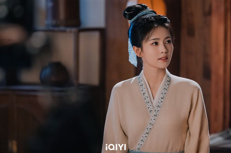 白鹿出高價私密照張凌赫秒買斷！爆分手後同框一舉動惹貓膩登熱搜了