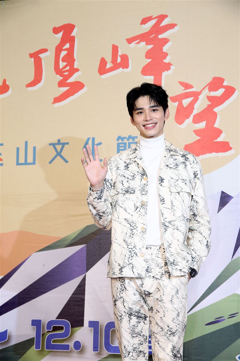 鮮肉男星8點檔《驕女》出道!喊話30歲台北買房:想接家人北上惹淚崩