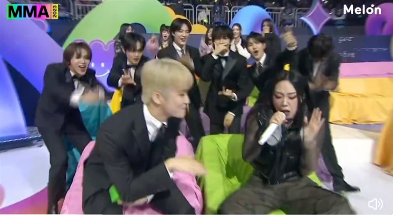 MMA／李泳知根本最大贏家！舞台「合體偶像又拿獎」    好友IVE兪真也在