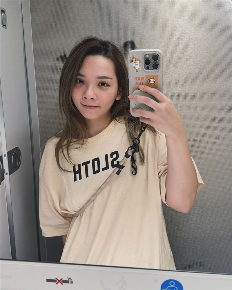 滴妹素顏變一個人！「超深黑眼圈」粉絲認不出：以為小甜甜、蕾菈