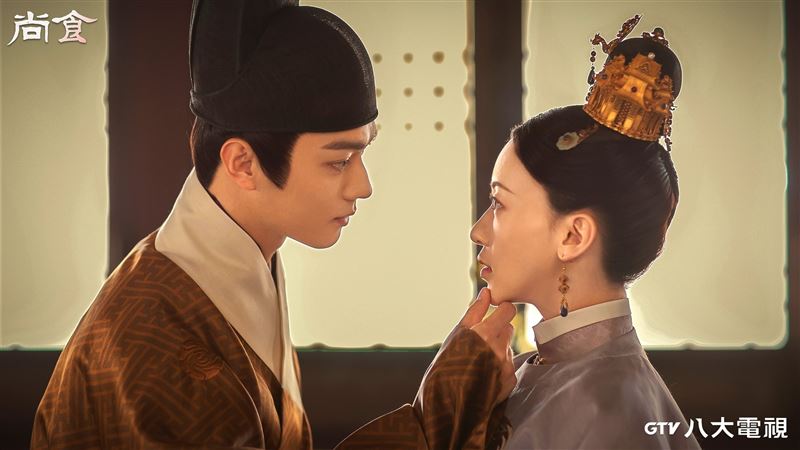 吳謹言大談宮廷虐戀！驚爆與許凱「吻戲內幕」：有在隱忍