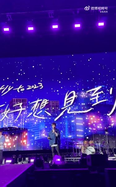 阿信飆唱三小時！「10拍E6高音」震撼網　現場真實嗓音曝光