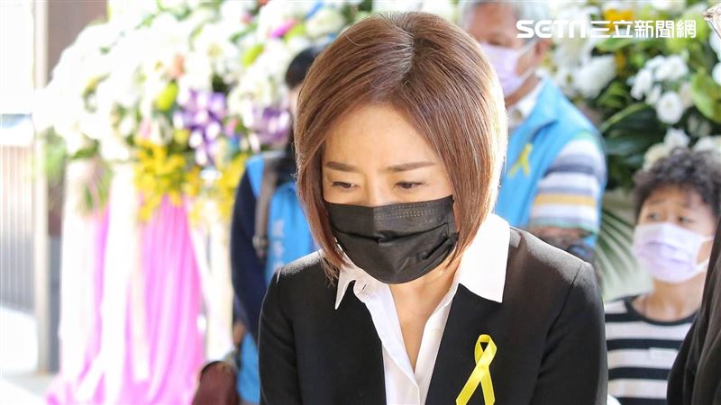 于美人淚灑《紅人榜》柯辰勳告別式！說這2句話忍不住情緒　盼來日再見