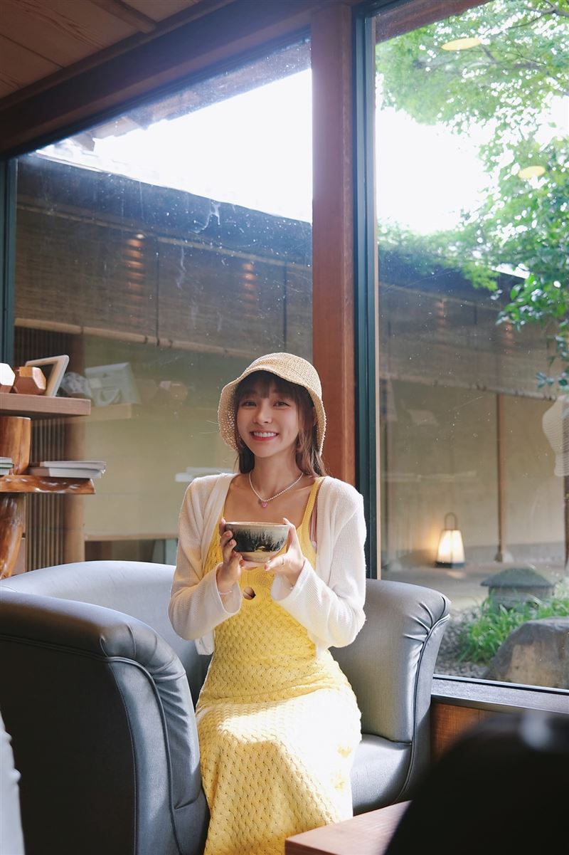 林襄忙裡偷閒曬美照！換新造型電暈粉　直讚：麻辣女教師