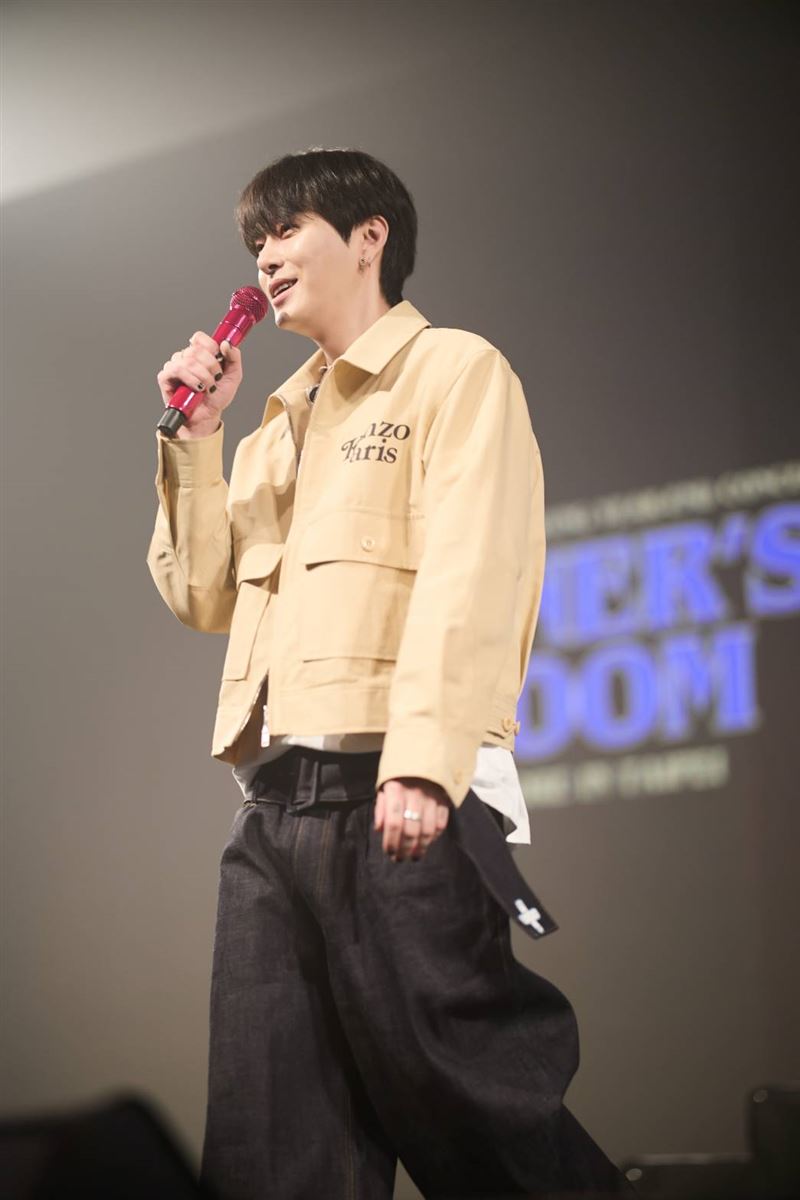 龍俊亨來台開唱帥氣爆表！粉絲「連喝水都尖叫」他害羞：也沒多厲害