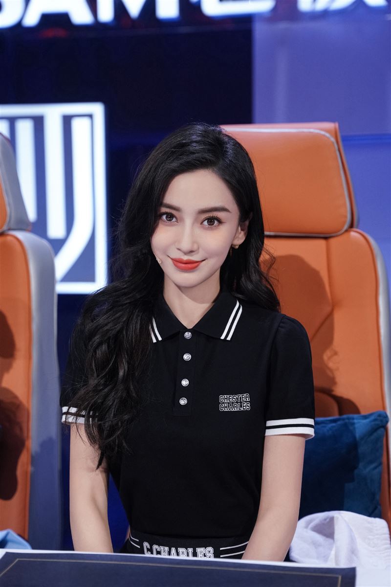 Angelababy近況曝光！「與兒子過冬至」被偶遇　照片卻惹議