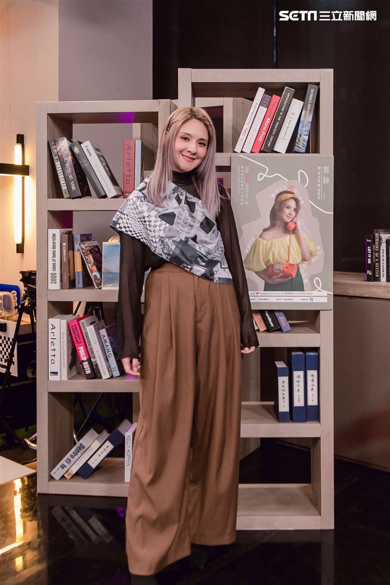 獨家／郭靜無預警宣布當媽！一人獨力扶養3寶　盼蛇年有好桃花