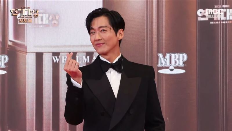 MBC演技／南宮珉《戀人》得獎呼聲高！紅毯告白愛妻：謝謝妳一直支持我