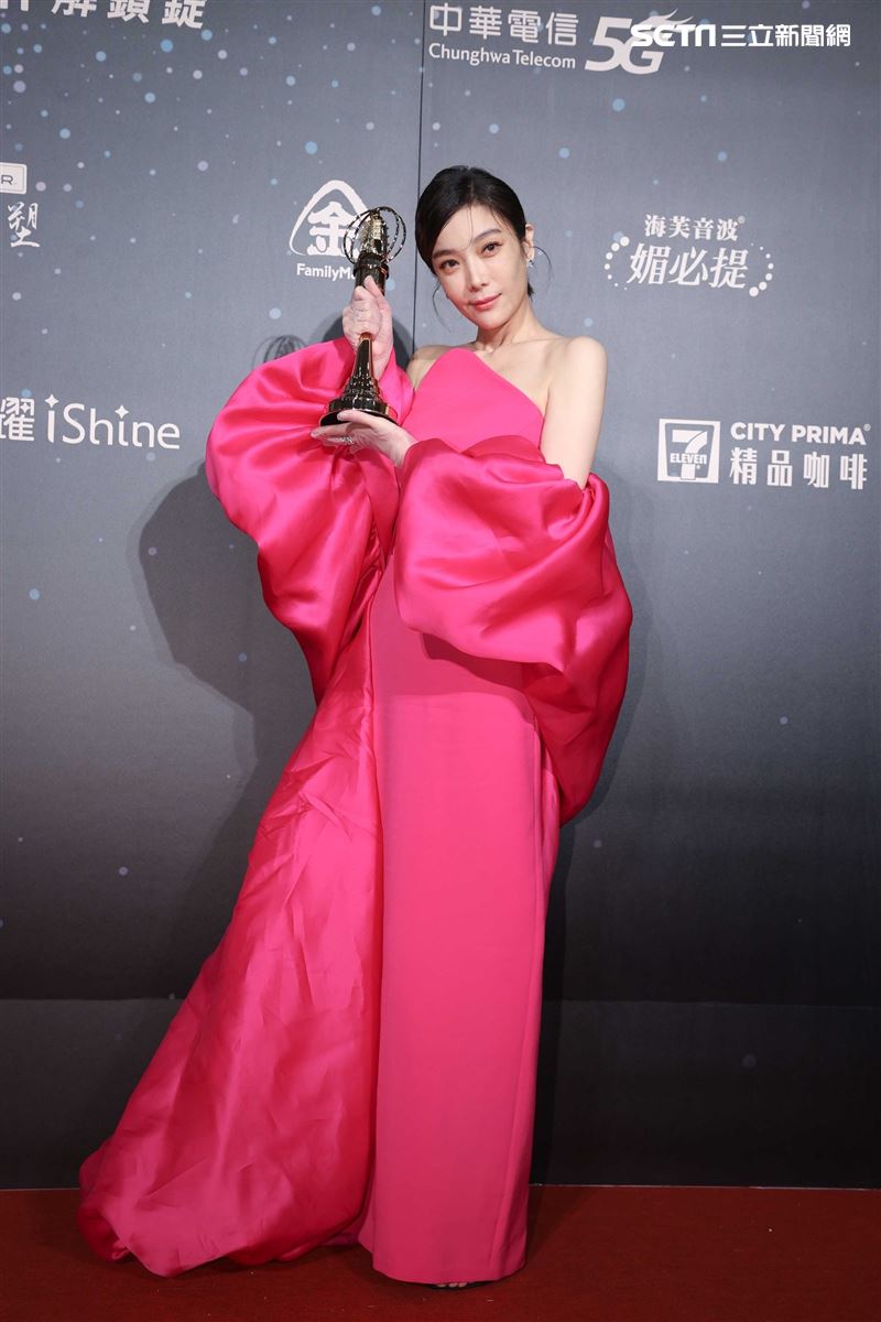 超狂！蔡淑臻剛奪金鐘影后3個月　放話下一步挑戰「唱跳歌手」築夢
