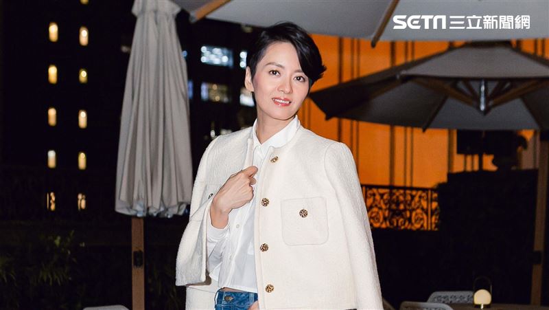 獨家／超大咖女星高速公路拋錨！遭陌生人載走　被問這2句險嚇傻