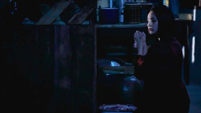 《鬼聲泣》泰恐怖！最婊綠茶女鬼附身「超高顏值撞臉女團」半夜生吞內臟