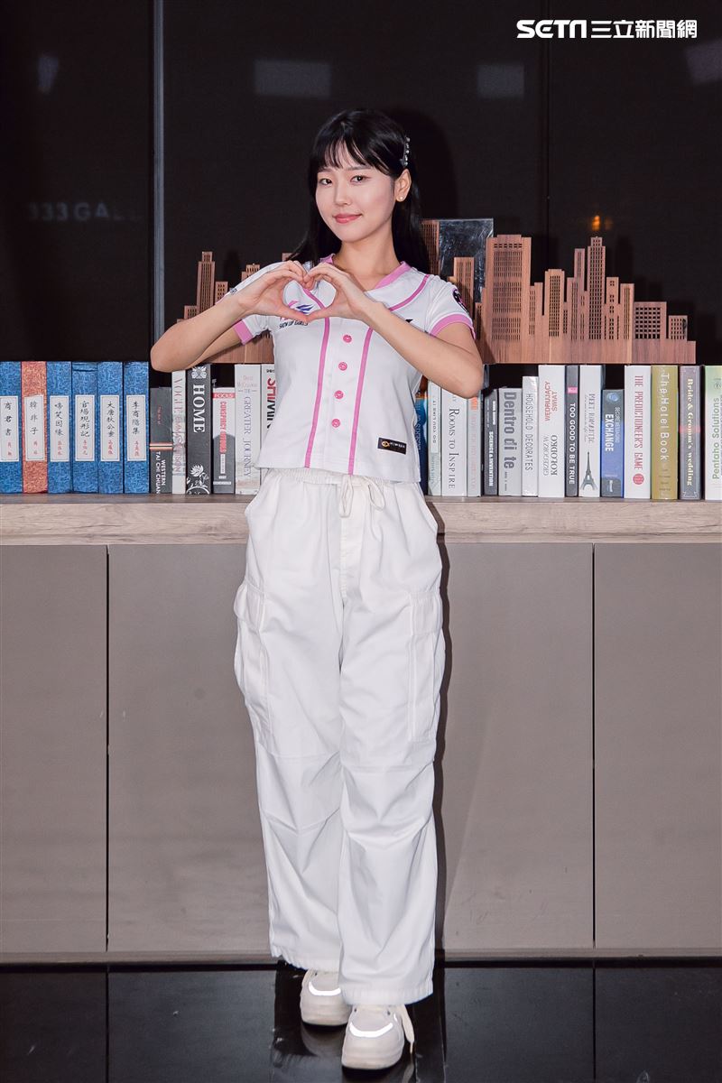 韓國女生Judy飽受酸言　遭嗆「紅了就穿回衣服」！舉拳公開回擊