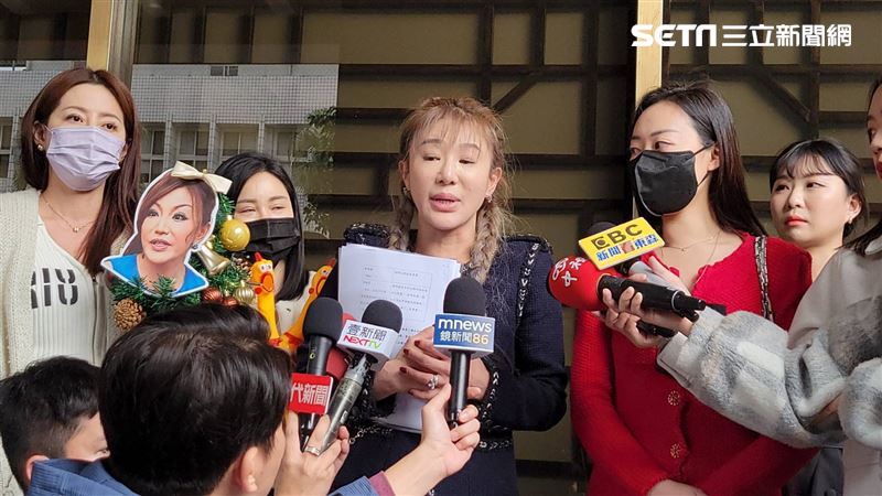 李珍妮「想吃熱麵包」 提告誹謗求償5000萬!名媛們回應了