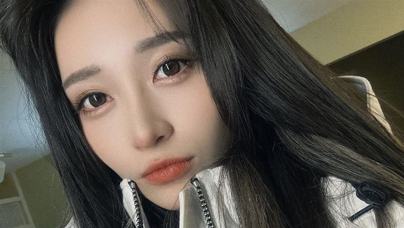 祈錦鈅離開加拿大哭了！網酸「不喜歡台灣可以滾回去」　她嗆辣回擊