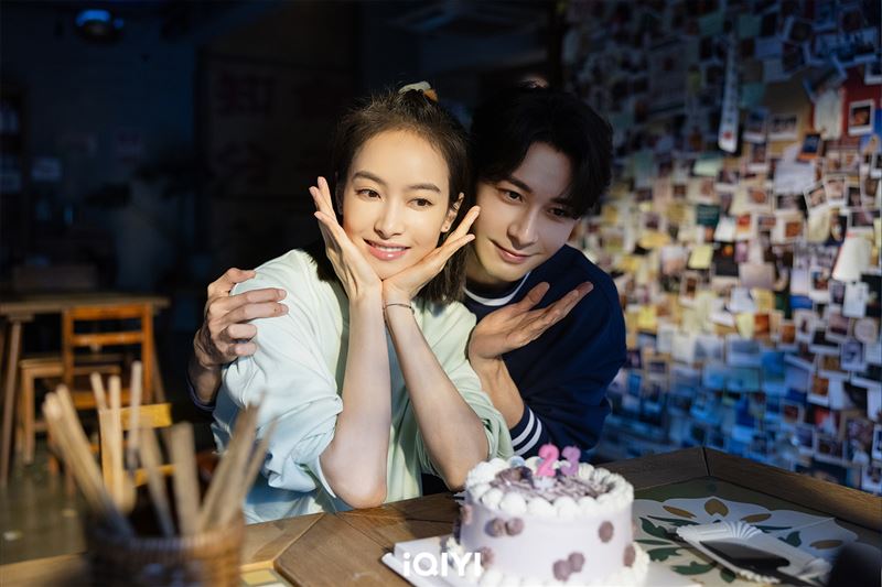 《我們的翻譯官》粉紅指數爆表！宋茜「床上擁吻前任男友」閃到不行