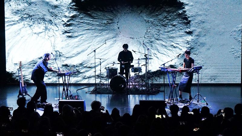 「莉莉周她說」海外演出狀況不斷！機場上演驚魂記　零下低溫18度照唱