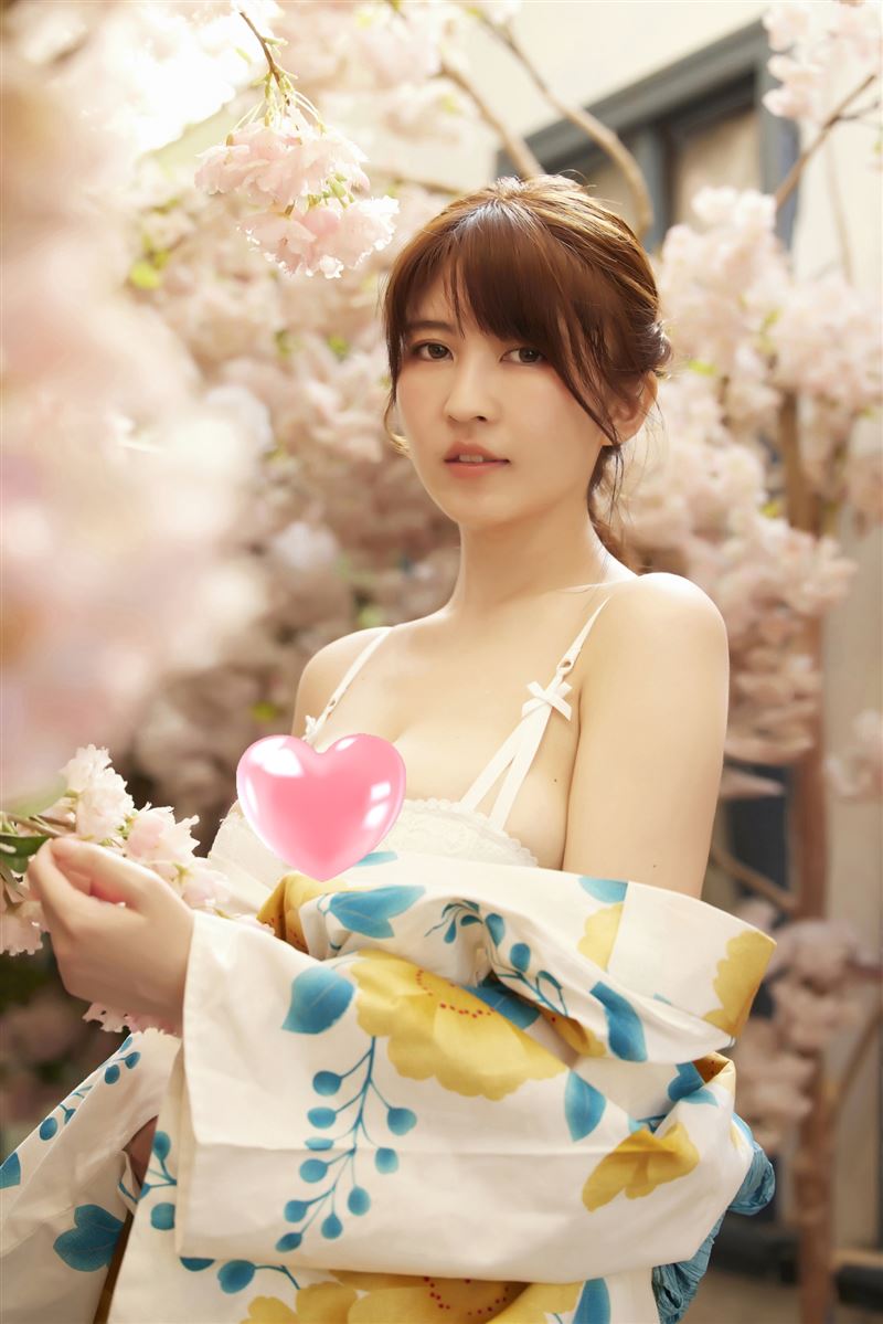 馬來西亞美女教師來台拍寫真!李藹蔚籌備2年選「最冷寒流」一刻解放