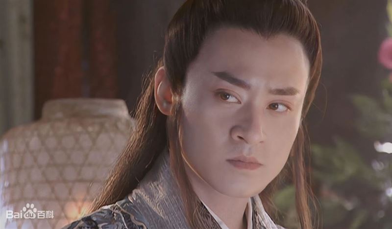 為何金庸筆下表哥個個薄情寡義！原來金庸有個「負心漢表哥」筆名雲中鶴