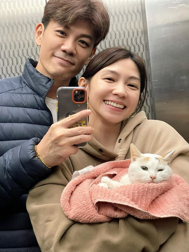 陳志強、曾智希「貓女兒」離世！夫妻曬照痛喊：永遠的18歲