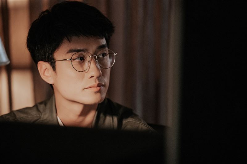 劉俊謙暖男變駭客！助紂為虐幫劉德華販毒　上工秒變迷弟「心跳加速」