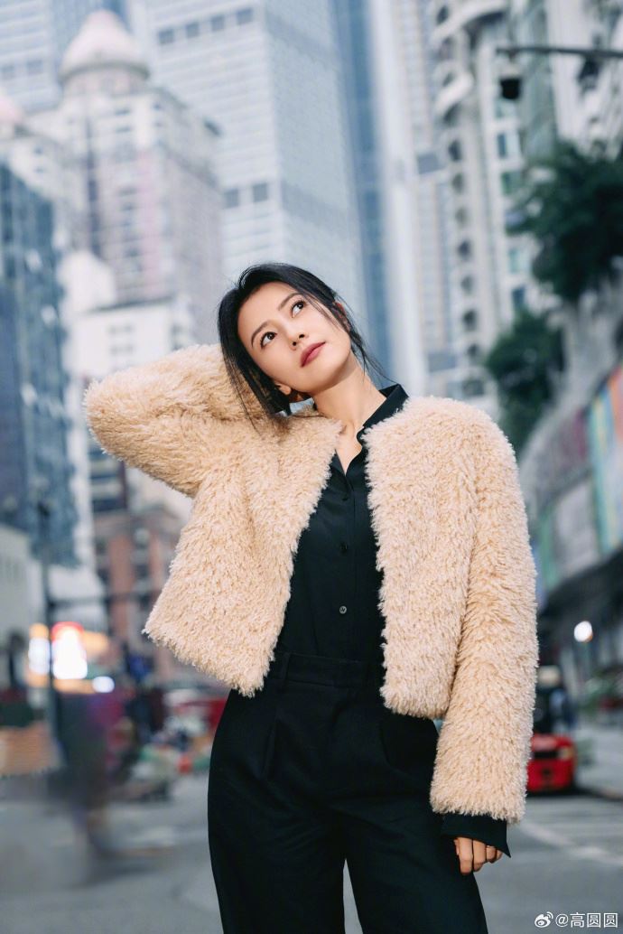 路邊隨手一拍就超美!「44歲高圓圓現況曝光」 網激動:原圖未修