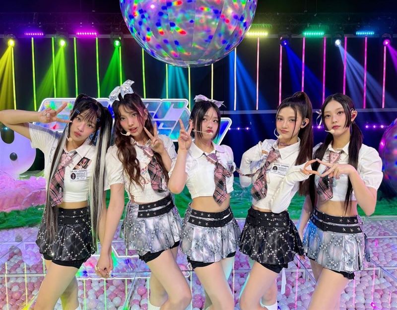 網流傳90年代超正女工！身分竟是NewJeans　網一看傻眼：童工也敢招