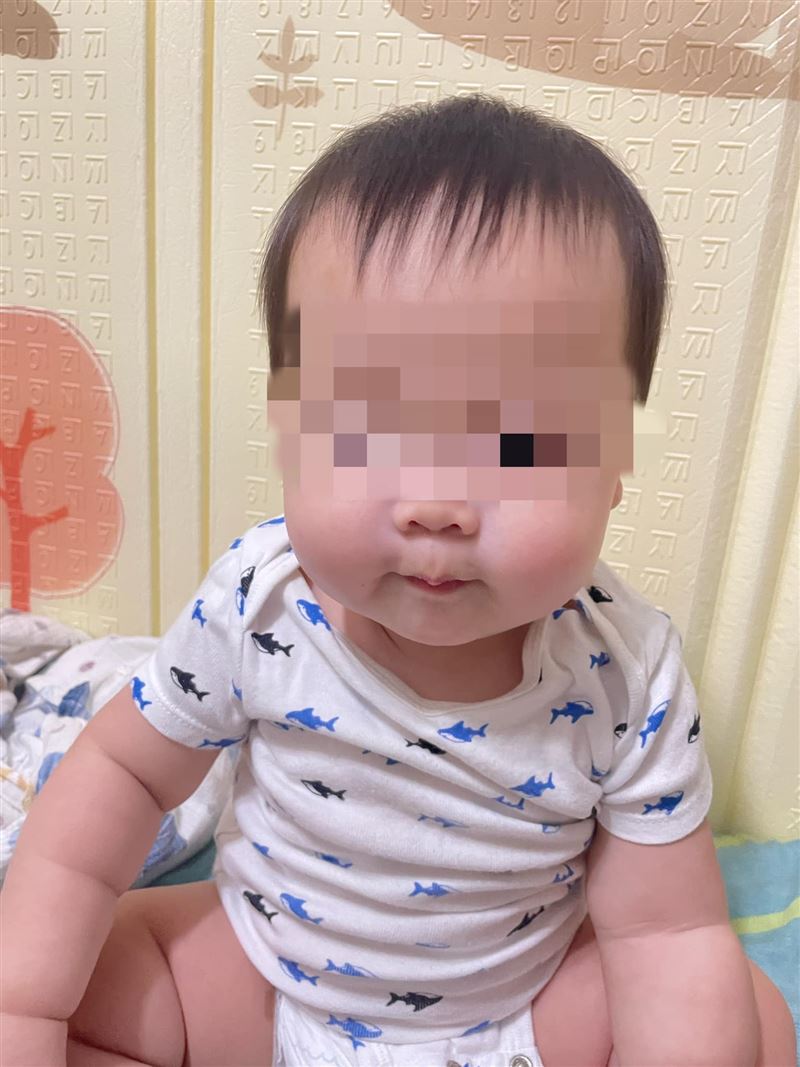 錯失2次救命機會！1歲嬰遭口罩悶死…父見畫面崩潰：只揮手卻沒人救