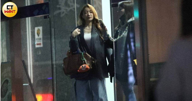 納豆洩定情依依「真愛密碼」！雙B休旅溫馨接送　放話今年求娶美嬌娘